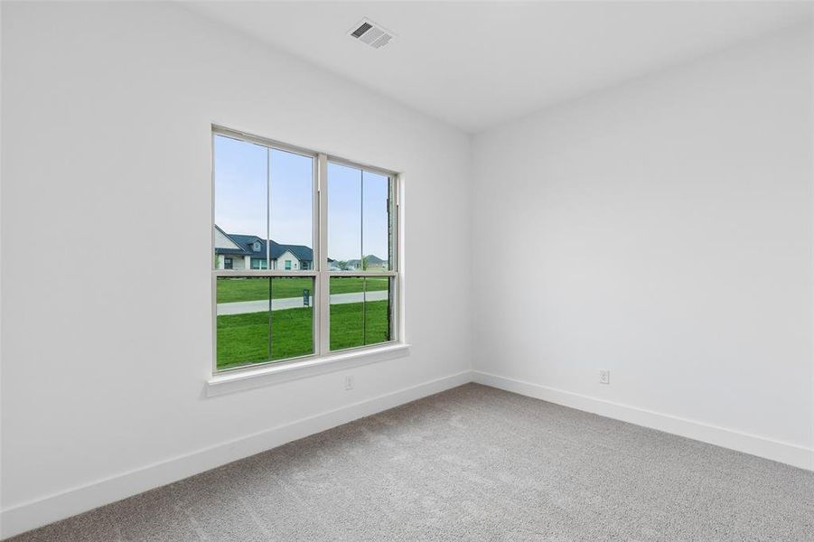 Spacious, unfurnished interior of a new home in Ellis Ranch Estates, Waxahachie (Image 26).