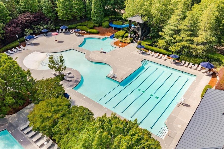 Community amenities in Crescent Pointe at Great Sky, Canton (Image 9).