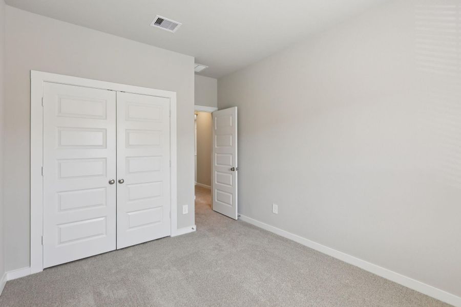 Spacious, unfurnished interior of a new home in Kemah Crossing - City Series, Kemah (Image 30). Spacious, unfurnished interior of a new home in Kemah Crossing - City Series, Kemah (Image 30).