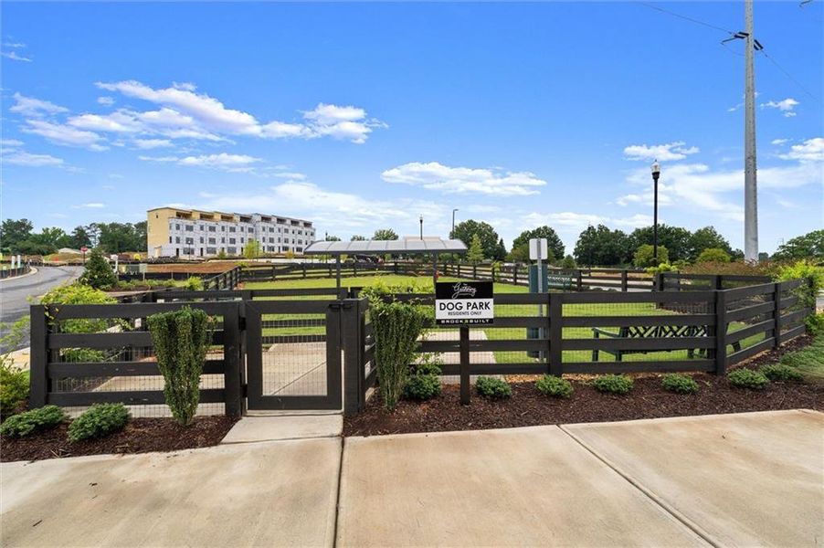 Image 44 of a home in The Gathering – Alpharetta.