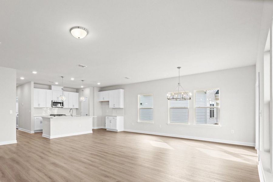 Similar Madison floorplan with Timeless Collection. Features and finishes vary.
