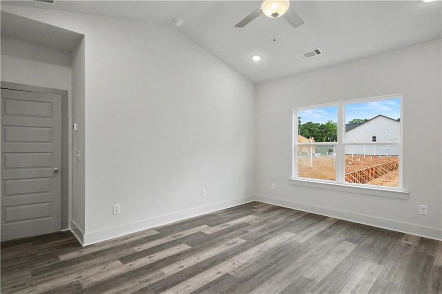 Spacious, unfurnished interior of a new home in , Norcross (Image 18).