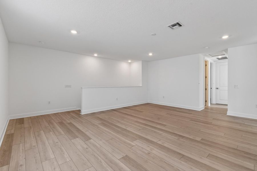 LOFT