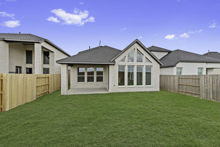 Exterior details and patio area of a home in Elyson, Katy (Image 3).