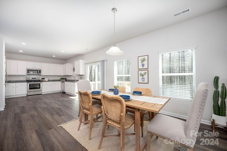 Dining Room & Kitchen