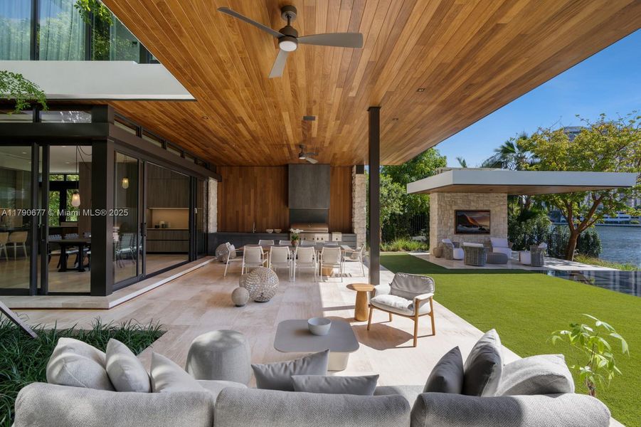 Furnished interior view inside a new home in , Golden Beach (Image 20).