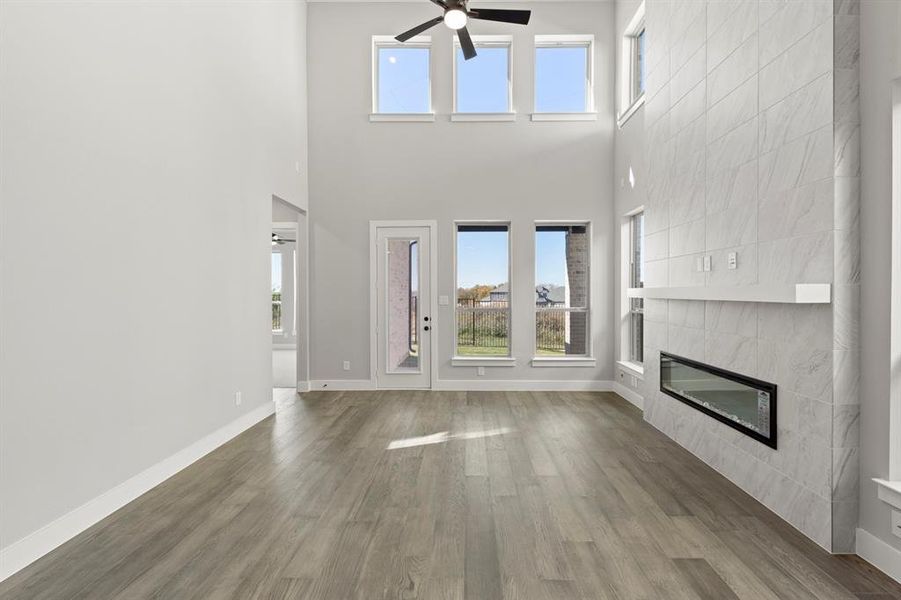 11. 709 Valley Pines - Family 11. 709 Valley Pines - Family