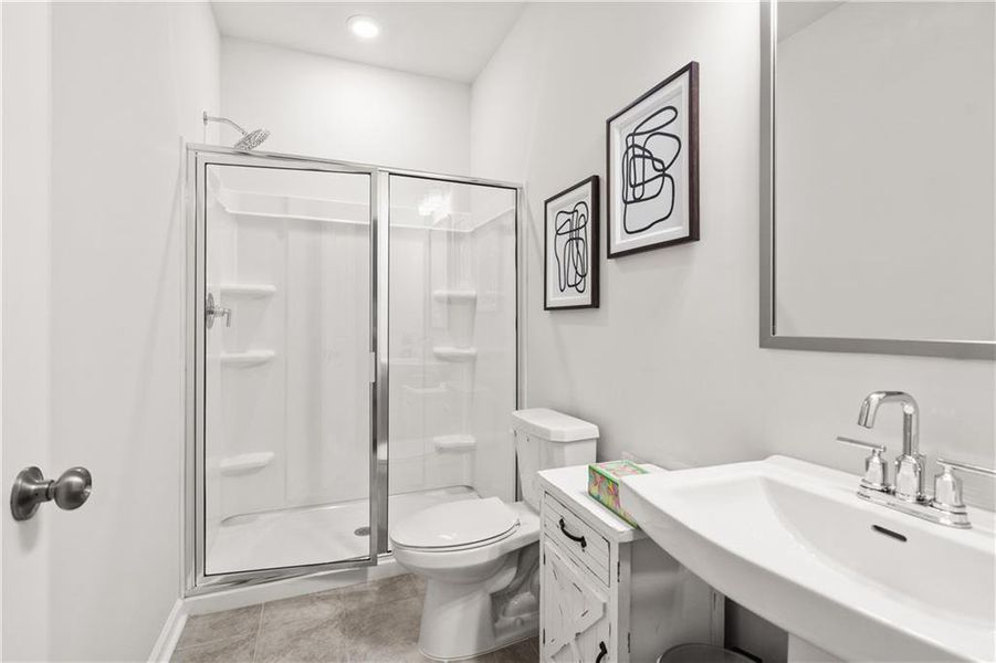Furnished interior view inside a new home in Rosewood Farm, Lawrenceville (Image 8).