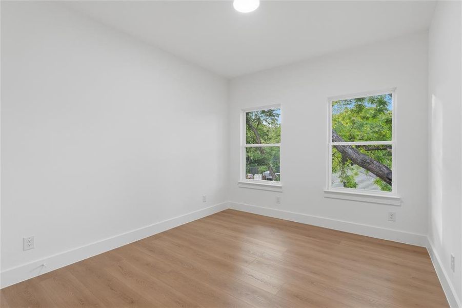 Spacious, unfurnished interior of a new home in , Dallas (Image 25).