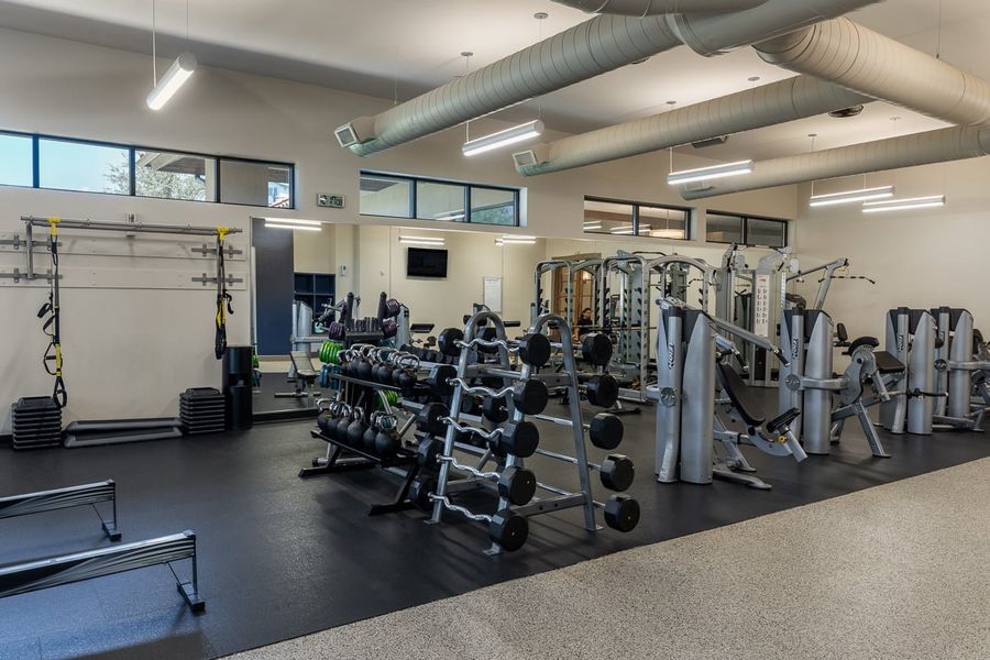 Community amenities in Travisso, Leander (Image 19).