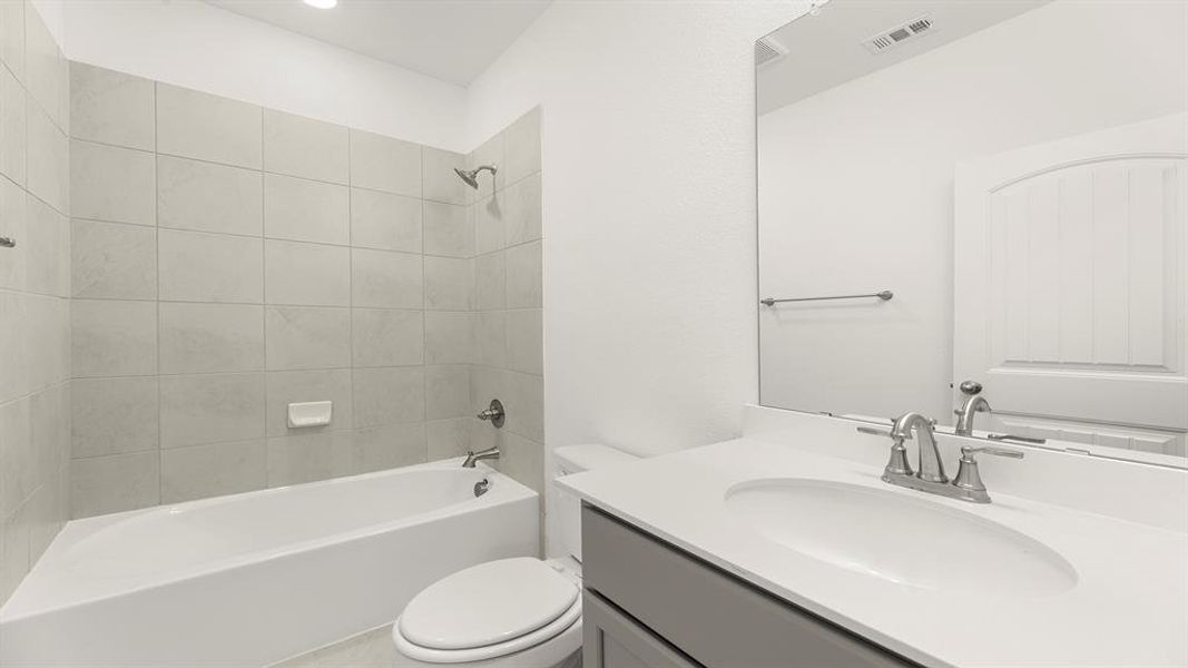 05. 1118 Falls Rush - 2ND Bath