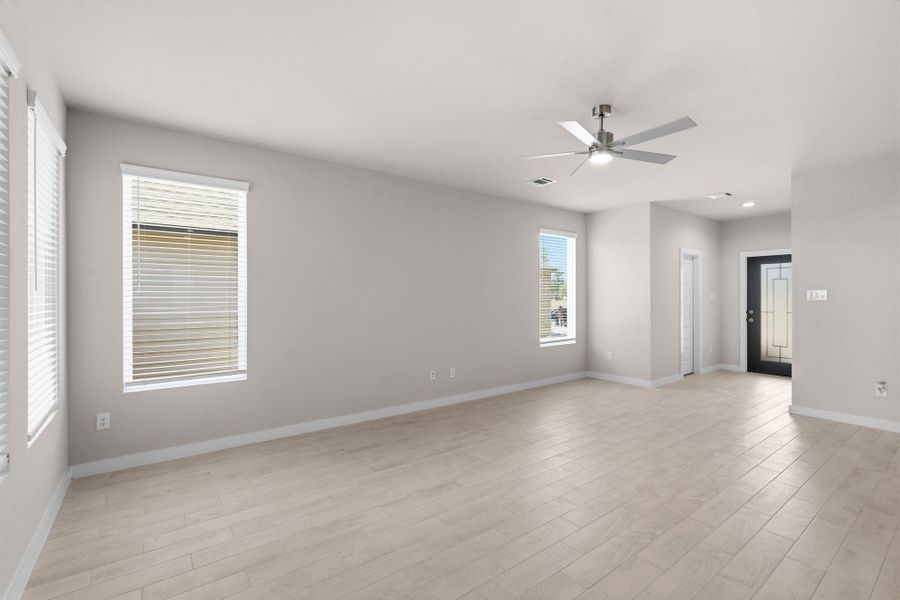 Spacious, unfurnished interior of a new home in Cypresswood Landing, Humble (Image 23).