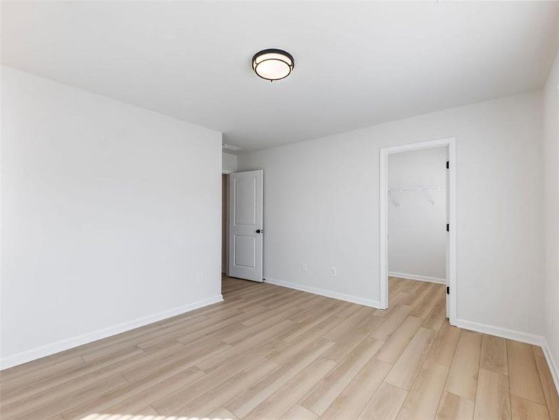 Spacious, unfurnished interior of a new home in , Buford (Image 29).