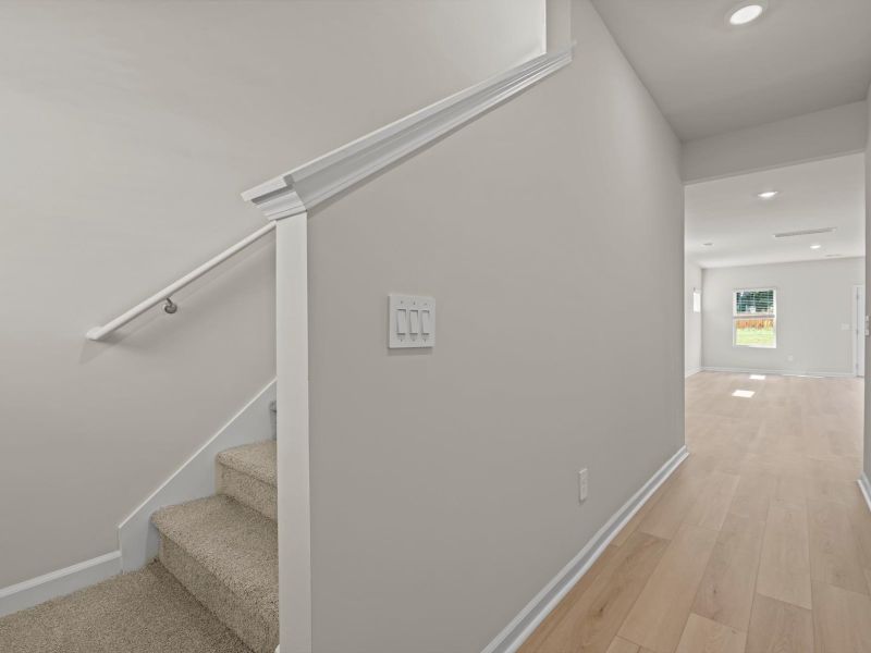 Spacious, unfurnished interior of a new home in Pleasant Brook, Piedmont (Image 8).