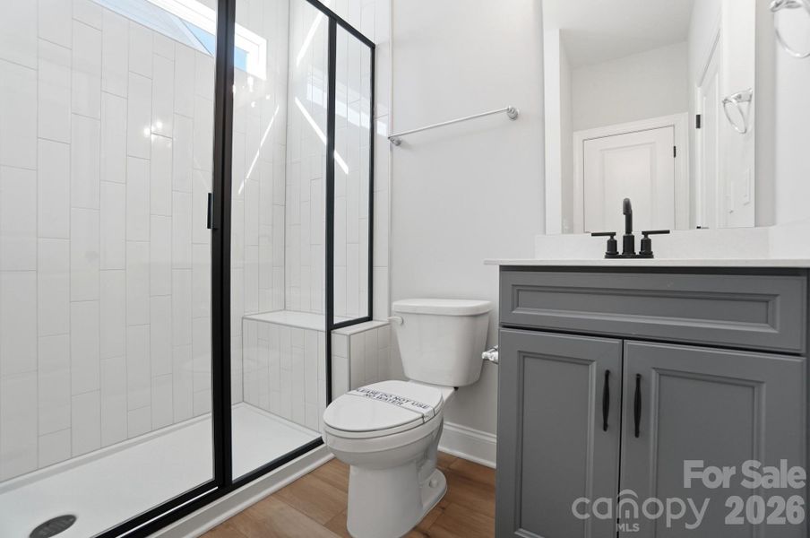 Guest bathroom on the main