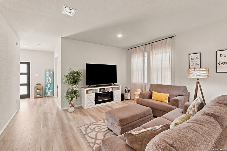 Furnished interior view inside a new home in Horizon Pointe, Converse (Image 5).
