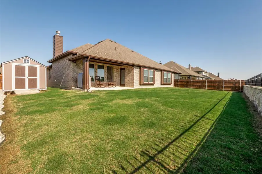 Exterior details and patio area of a home in , Waxahachie (Image 20).