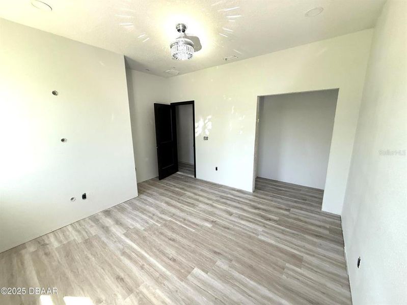 Spacious, unfurnished interior of a new home in , Palm Coast (Image 11).