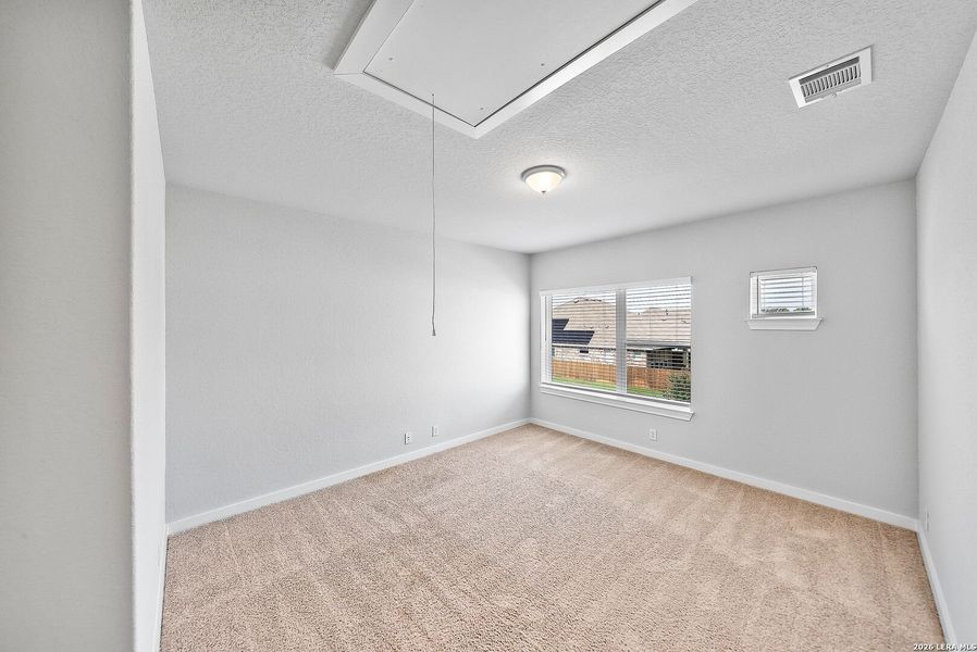 Spacious, unfurnished interior of a new home in Davis Ranch 60', San Antonio (Image 27).