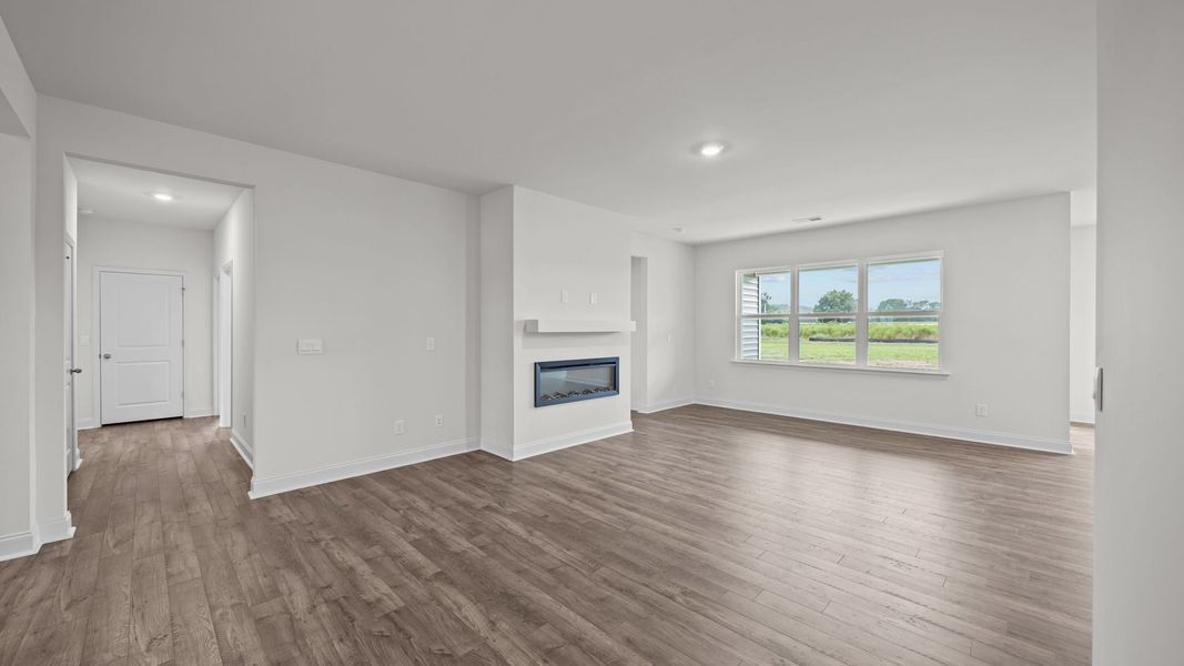 Spacious, unfurnished interior of a new home in Dail Farm, Farmville (Image 13).