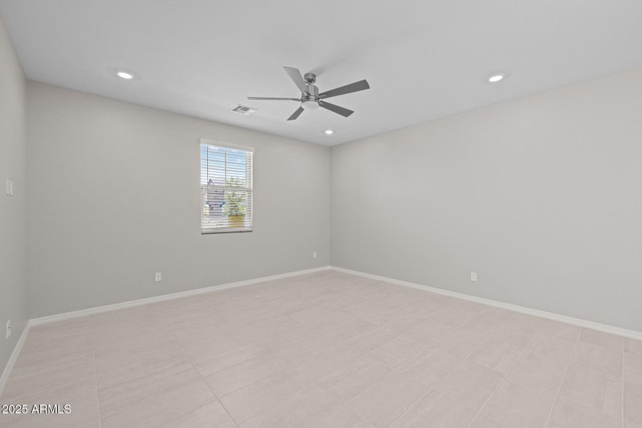 3)GREAT ROOM 3)GREAT ROOM