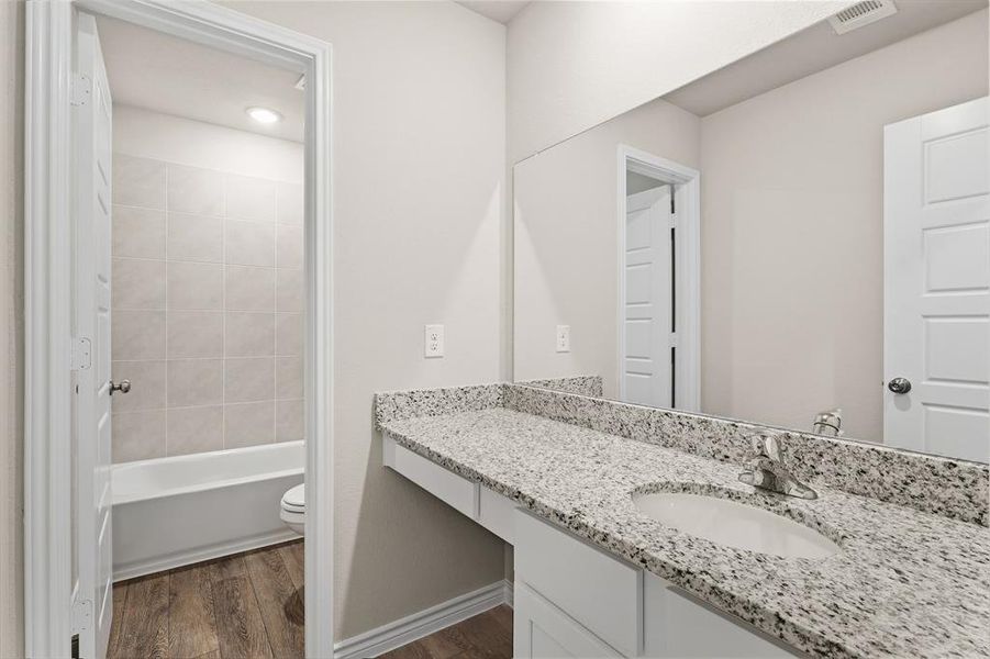 Furnished interior view inside a new home in Deer Creek, Crowley (Image 28).