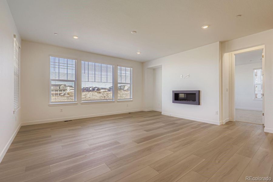 Spacious, unfurnished interior of a new home in Sunset Village: The Grand Collection, Erie (Image 13).