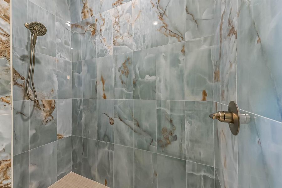 Close-up of interior finishes inside a home in , Galveston (Image 21).