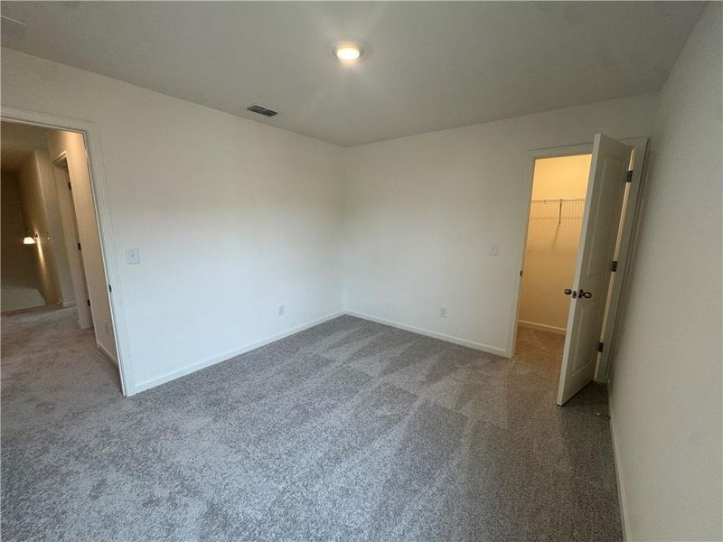 Spacious, unfurnished interior of a new home in Silverton, Dacula (Image 10).