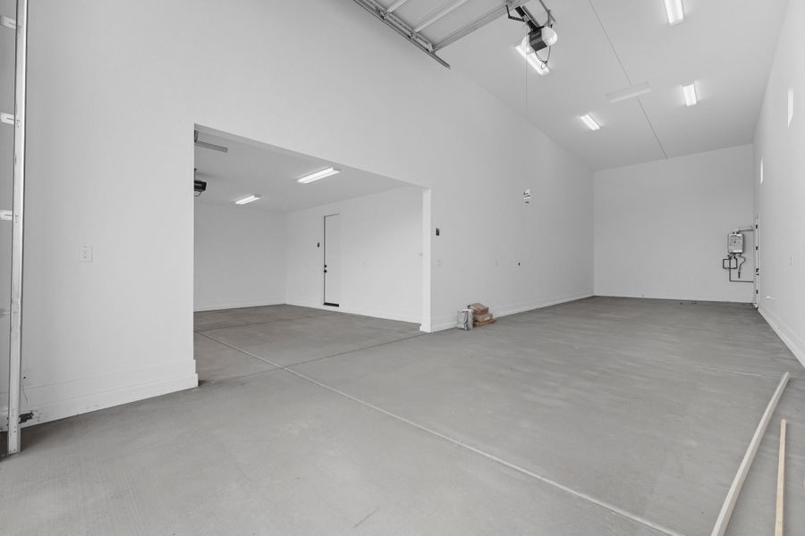 Spacious, unfurnished interior of a new home in Combs Ranch, San Tan Valley (Image 30).