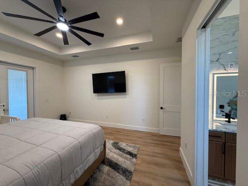 Furnished interior view inside a new home in , Bartow (Image 15).