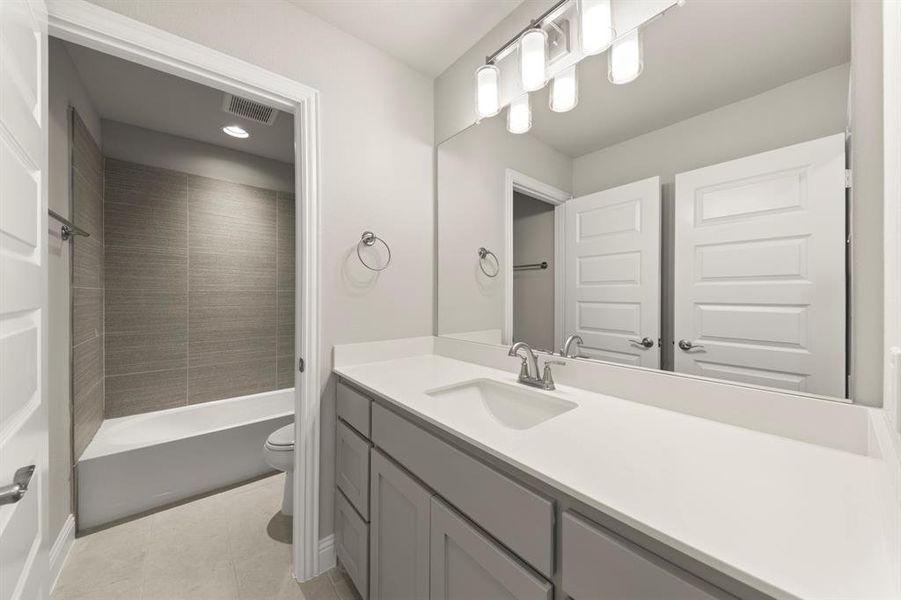 24. 2704 Emerald Shallows - 4TH Bath
