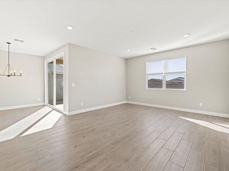 Spacious, unfurnished interior of a new home in Abel Ranch Reserve Series, Goodyear (Image 15).
