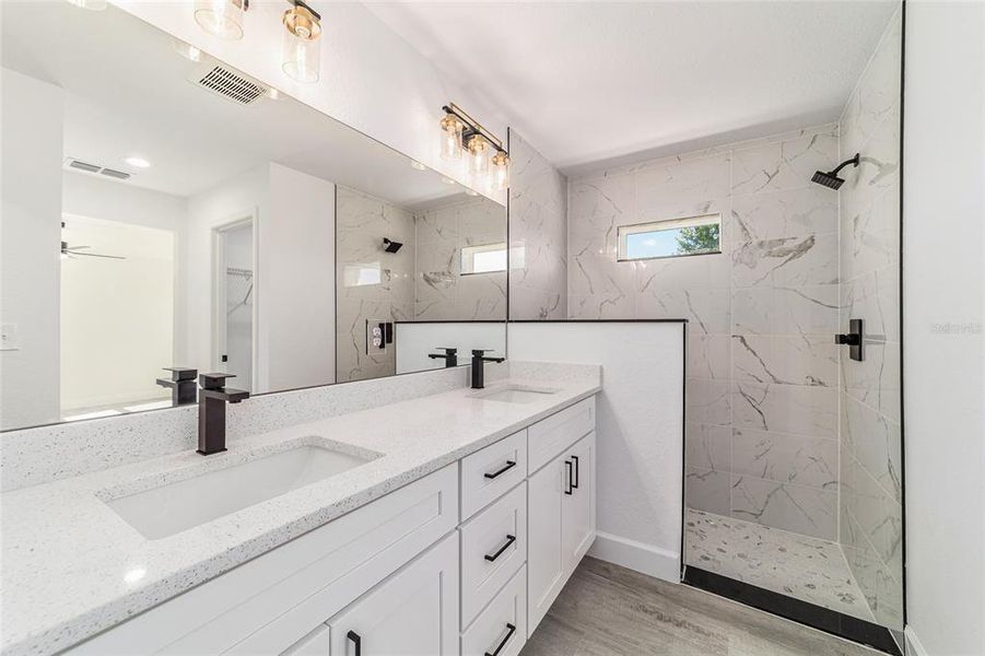 Furnished interior view inside a new home in , Ocala (Image 18).