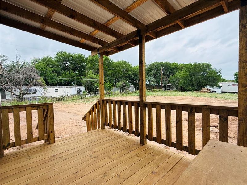 Exterior details and patio area of a home in , Granbury (Image 16).