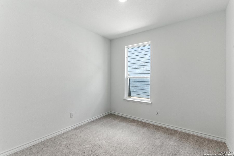 Spacious, unfurnished interior of a new home in The Overlook at Creekside, New Braunfels (Image 8). Spacious, unfurnished interior of a new home in The Overlook at Creekside, New Braunfels (Image 8).