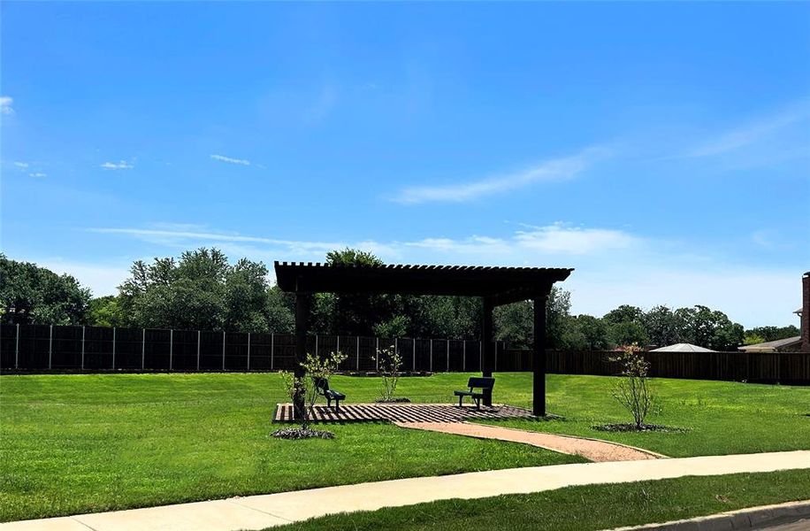 Community amenities in Sterling Greene, Arlington (Image 4). Community amenities in Sterling Greene, Arlington (Image 4).