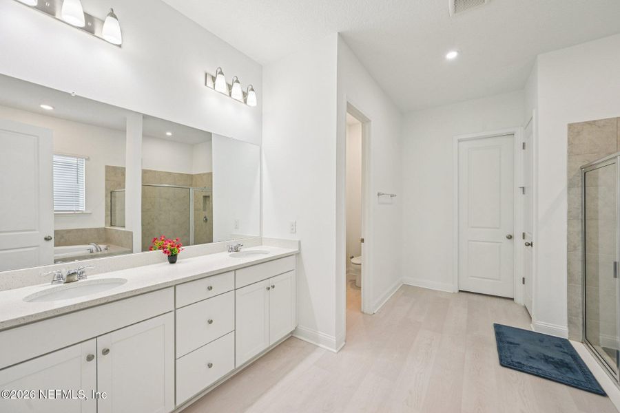 Furnished interior view inside a new home in , St. Augustine (Image 12).