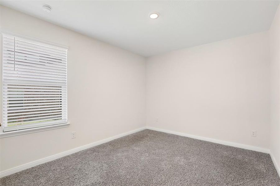 Spacious, unfurnished interior of a new home in , Lavon (Image 14).