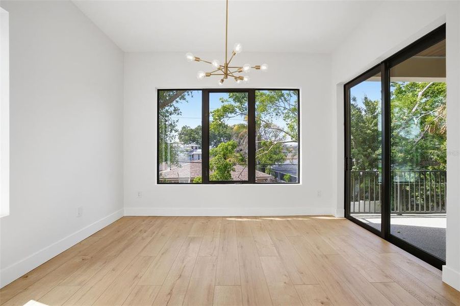 Spacious, unfurnished interior of a new home in , St. Petersburg (Image 39).