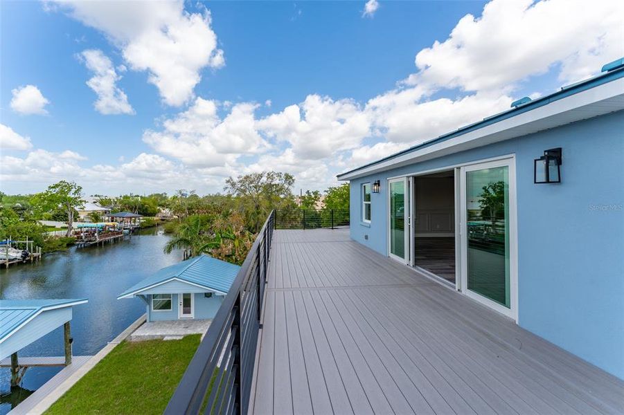 Exterior details and patio area of a home in , Tampa (Image 32).