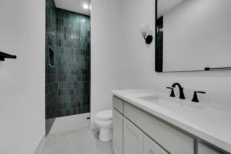 Furnished interior view inside a new home in , Midlothian (Image 5).