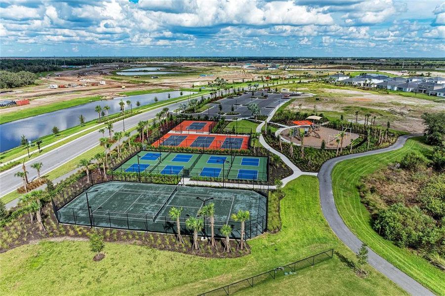 Community amenities in Star Farms at Lakewood Ranch, Lakewood Ranch (Image 66). Community amenities in Star Farms at Lakewood Ranch, Lakewood Ranch (Image 66).