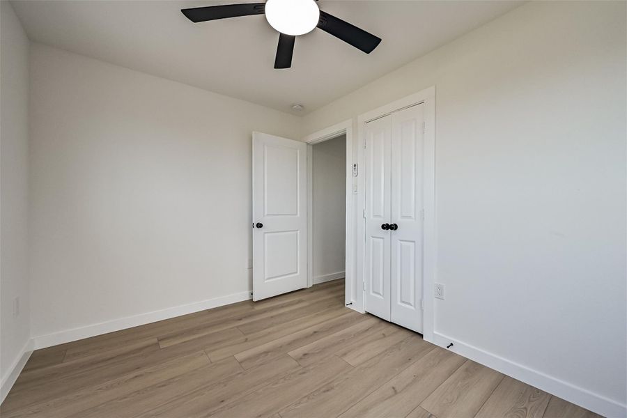 Spacious, unfurnished interior of a new home in , Galveston (Image 13).