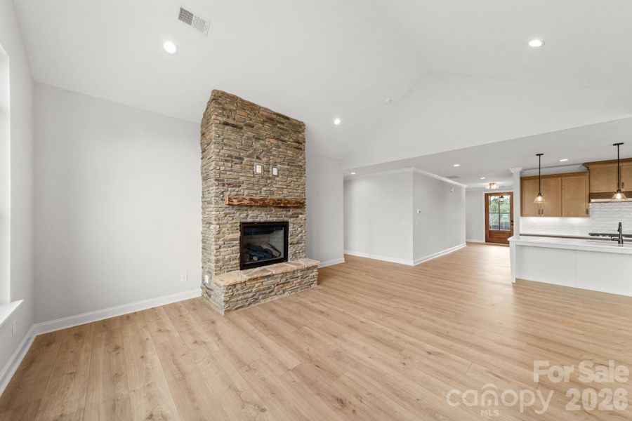 Spacious, unfurnished interior of a new home in , Lancaster (Image 22).