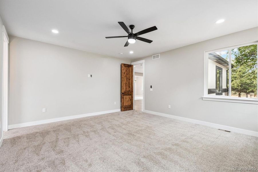 Spacious, unfurnished interior of a new home in , Brighton (Image 22).