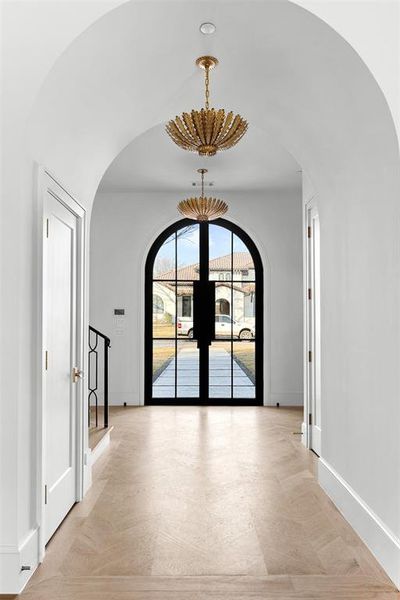 Spacious, unfurnished interior of a new home in , Dallas (Image 23).