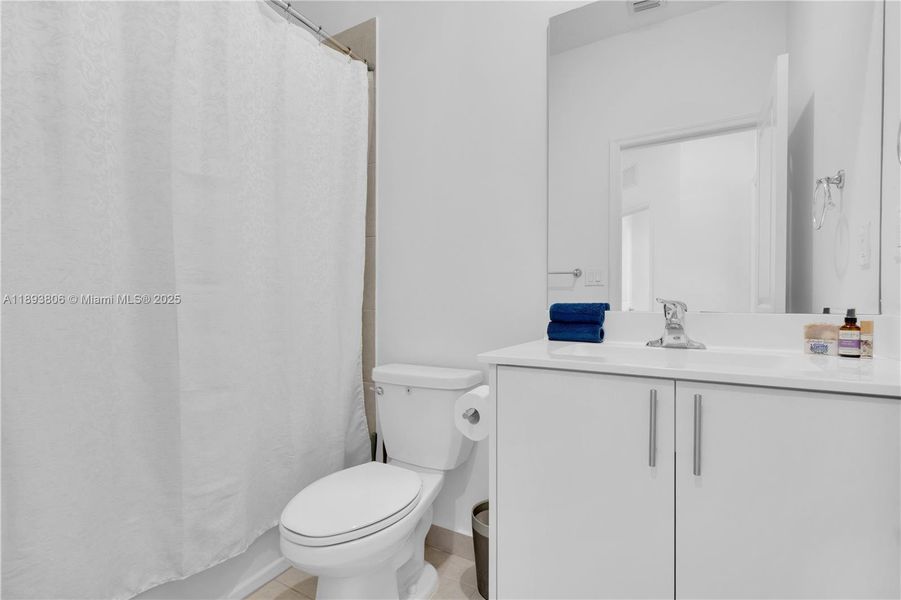 Image 36 of a home in .