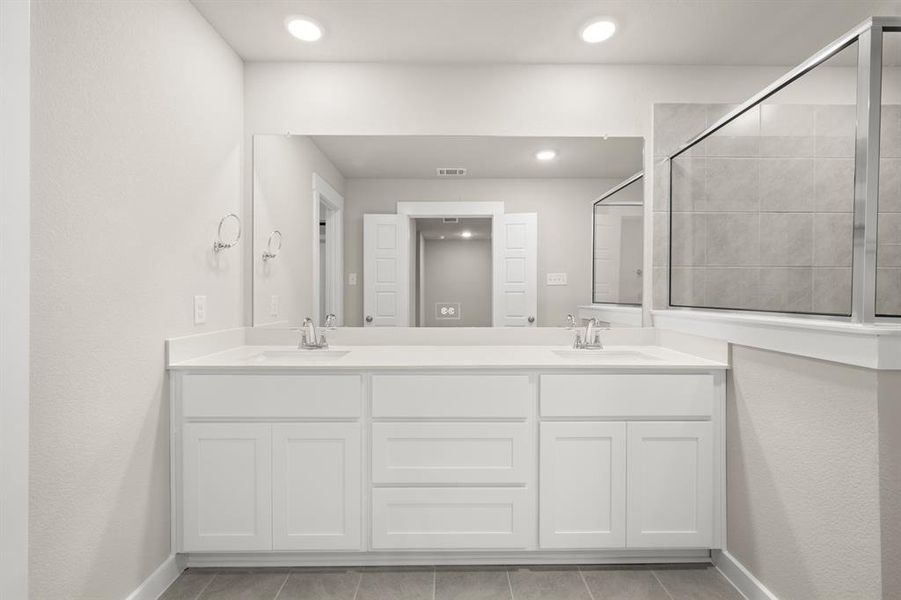 226 Wagon Spoke- Primary Suite-3