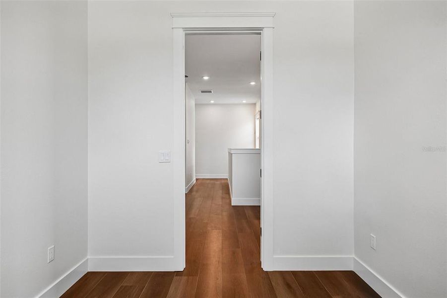Spacious, unfurnished interior of a new home in , St. Petersburg (Image 34). Spacious, unfurnished interior of a new home in , St. Petersburg (Image 34).